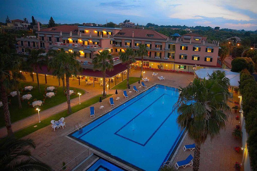 Orizzonte Acireale Hotel Exterior foto